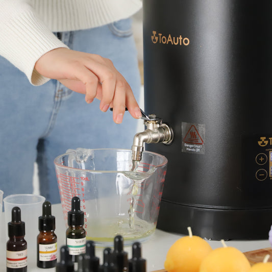 How a Wax Melter Helps Reduce Waste